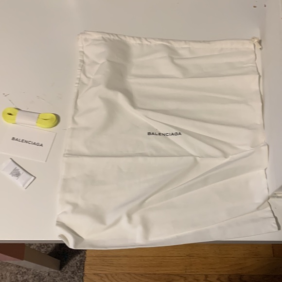 Balenciaga shoes - Picture 8 of 10